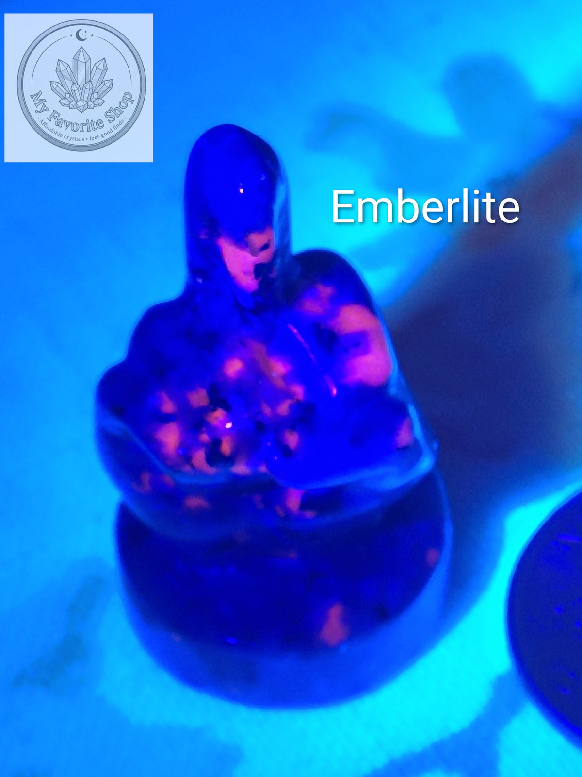Mini Crystal Middle Finger Carvings – Cheeky Gemstone Statues