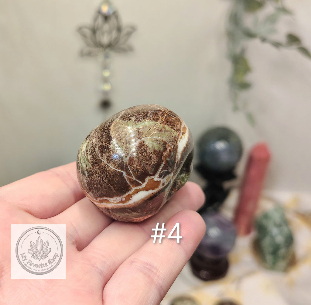Money Agate Skull Carvings – Earthy Patterns and Individual Character