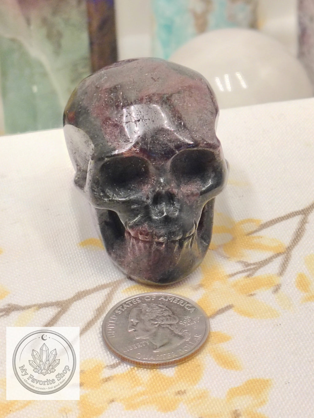 Garnet Skull Carving – 2.5"